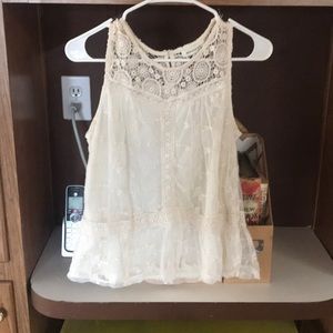 White short sleeve shirt